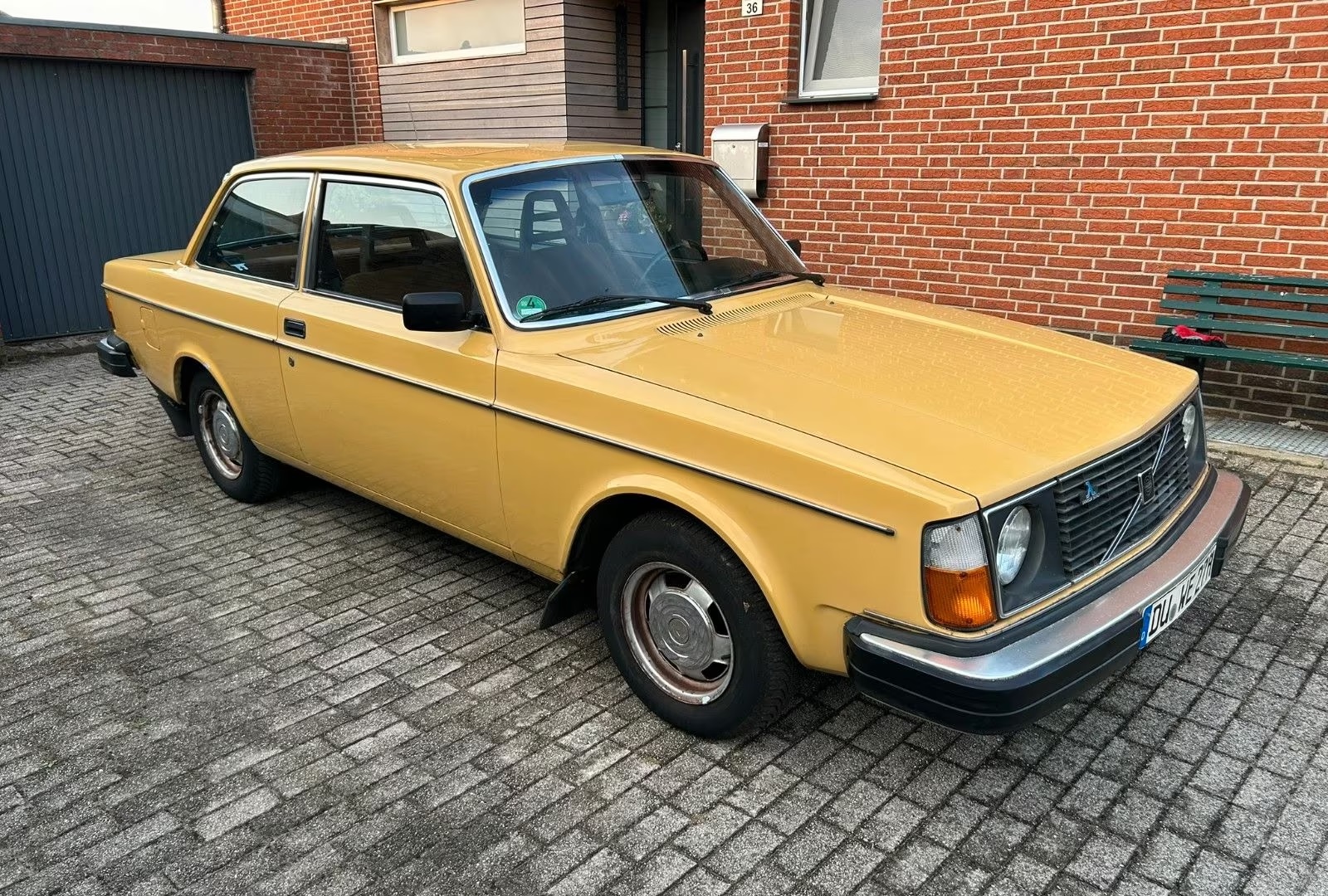 Image of Volvo 240